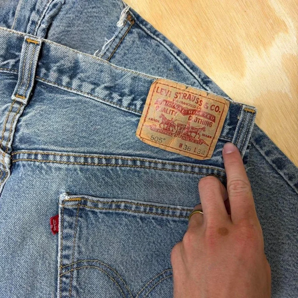 Vintage Levis 505 Regular Fit Jeans 36x34 Faded Blue Denim 90s Skater Grunge